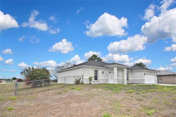 530 Peerless Cir, Lehigh Acres, Florida 33974, image 1