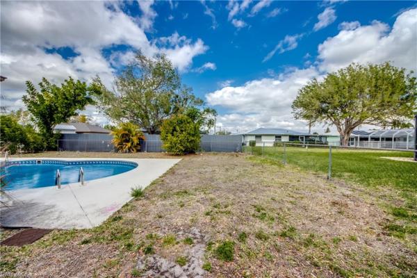 Cape Coral Residential, 703 33rd St, Cape Coral, Florida 33904, image 2