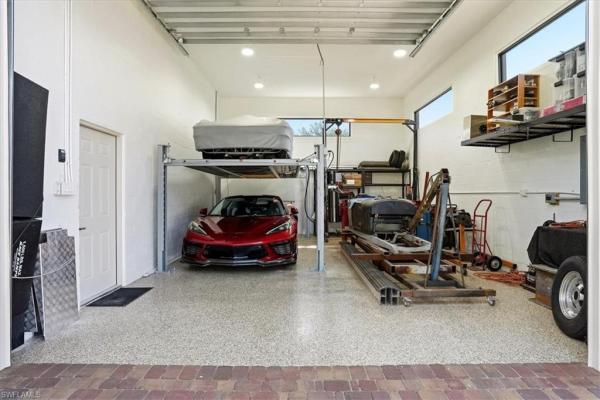 Cape Coral, 2105 Ottersrest Ln, Cape Coral, Florida 33990, image 1