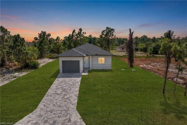 Lehigh Acres Residential, 724 E Lamar St, Lehigh Acres, Florida 33974, image 2