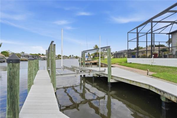 Cape Coral Residential, 1929 Palaco Grande Pkwy, Cape Coral, Florida 33904, image 2