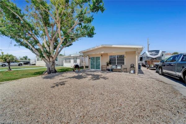 Cottage Point, 16890 Banyon Dr, Fort Myers, Florida 33908, image 1