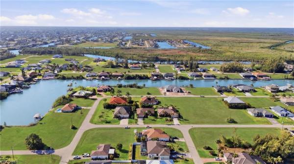 Cape Coral, 4222 22nd St, Cape Coral, Florida 33993, image 1
