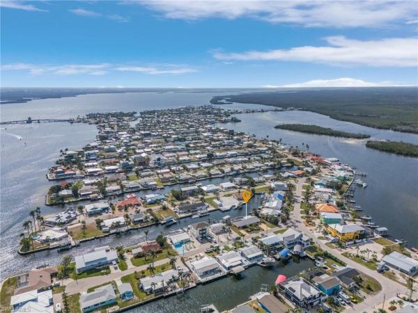 Island Harbors, 2859 Cheryl St, Matlacha, Florida 33993, image 1