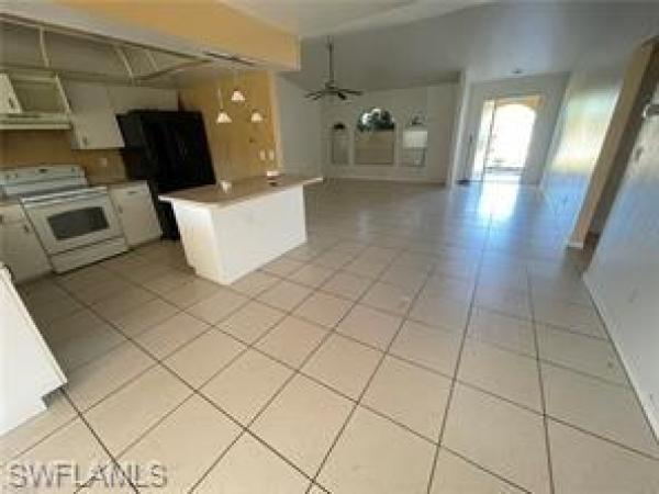 Cape Coral, 3035 12th Ave, Cape Coral, Florida 33914, image 2