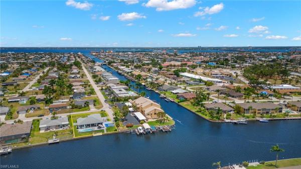 Cape Coral, 3926 12th Ave, Cape Coral, Florida 33904, image 2