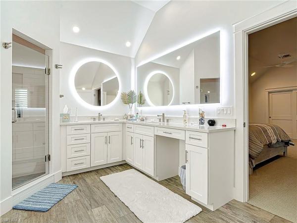 Shell Harbor, 750 Periwinkle Way, Sanibel, Florida 33957, image 3