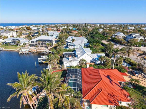 Shell Harbor, 750 Periwinkle Way, Sanibel, Florida 33957, image 2