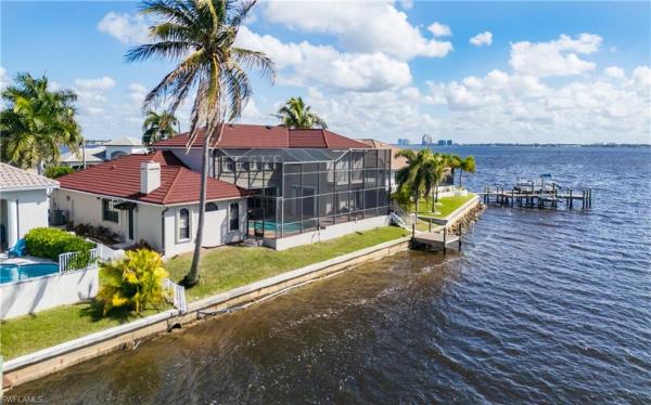 Cape Coral, 2374 Coral Point Dr, Cape Coral, Florida 33990, image 2