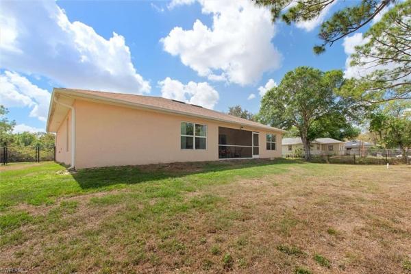 3820 Hillandale St, Fort Myers, Florida 33905, image 1
