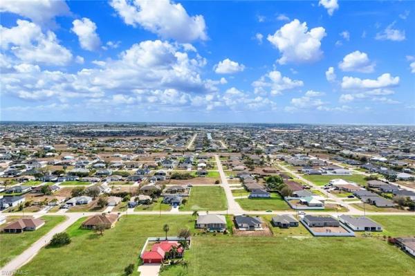 Cape Coral Residential, 1207 15th Ter, Cape Coral, Florida 33993, image 2