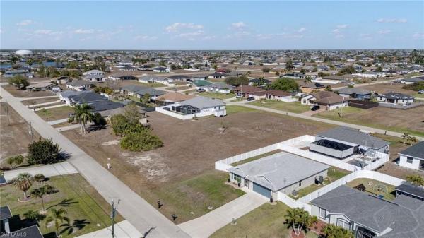 Cape Coral Residential, 1351 13th Pl, Cape Coral, Florida 33993, image 3
