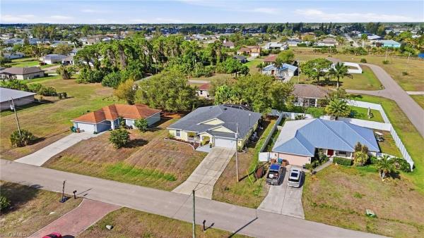 Cape Coral Residential, 3622 18th Pl, Cape Coral, Florida 33909, image 3
