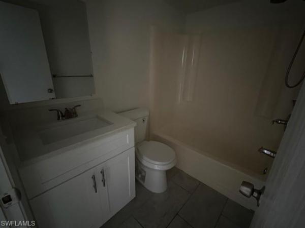2700 Park Windsor Dr #707, Fort Myers, Florida 33901, image 1