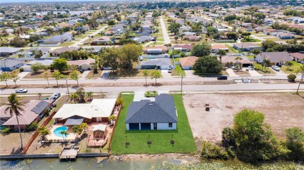 Cape Coral, 613 Gleason Pkwy, Cape Coral, Florida 33914, image 2