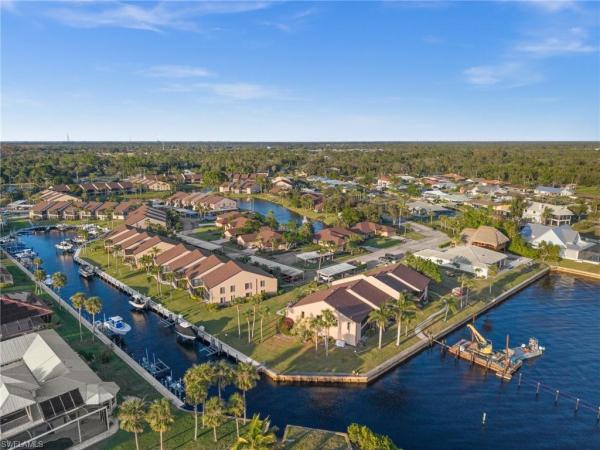 Admiralty Yacht & Racquet Club, 15481 Admiralty Cir #4, North Fort Myers, Florida 33917, image 2