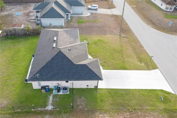 Lehigh Acres, 4712 W 3rd St, Lehigh Acres, Florida 33971, image 1