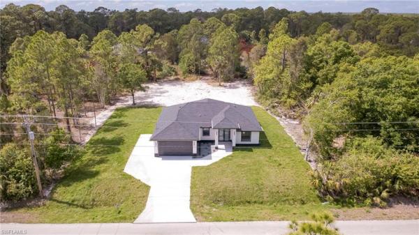 Lehigh Acres, 809 Williams Ave, Lehigh Acres, Florida 33972, image 3