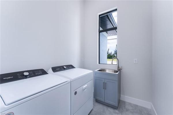 Cape Coral, 1625 4th St, Cape Coral, Florida 33991, image 1