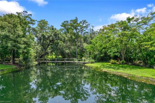 Pinehurst Estates, 13672 Pine Villa Ln, Fort Myers, Florida 33912, image 2