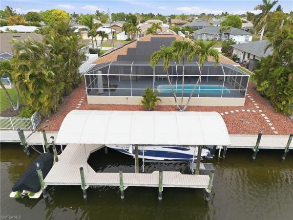 Cape Coral Residential, 222 39th Ter, Cape Coral, Florida 33914, image 1