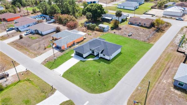 Lehigh Acres, 4119 SW 13th St, Lehigh Acres, Florida 33976, image 2