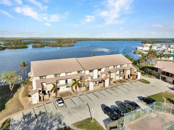 Sportsman's Cove Yacht & Racquet Club, 894 Buttonwood Dr #221, Fort Myers Beach, Florida 33931, image 2