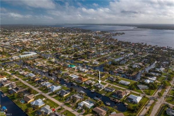 Cape Coral, 5252 Willow Ct, Cape Coral, Florida 33904, image 1