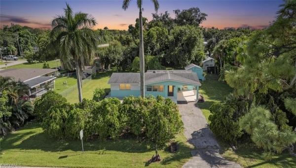 North Fort Myers No HOA, 21 Mariana Ave, North Fort Myers, Florida 33917, image 2
