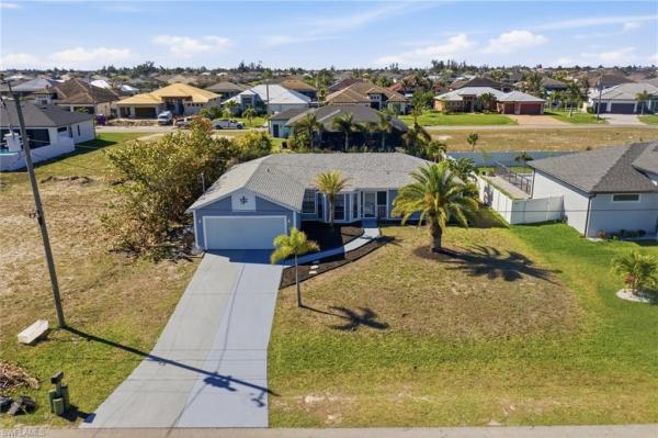 Cape Coral Residential, 3706 1st Ter, Cape Coral, Florida 33993, image 2