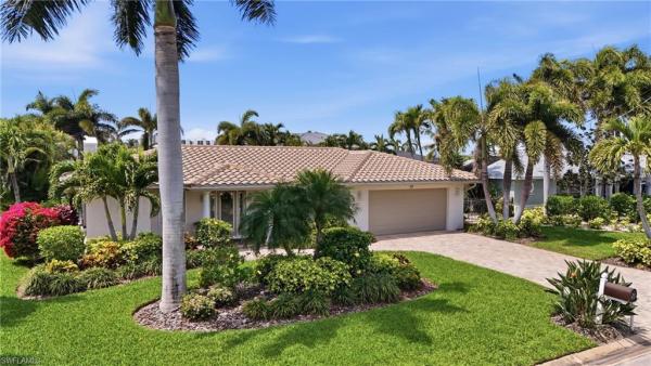 Fairview Isles, 20 Bayview Blvd, Fort Myers Beach, Florida 33931, image 1