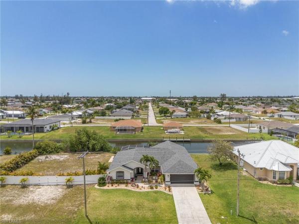 Cape Coral, 1932 2nd Pl, Cape Coral, Florida 33991, image 3
