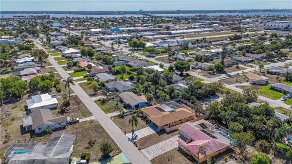 Cape Coral Residential, 1314 43rd Ter, Cape Coral, Florida 33904, image 3