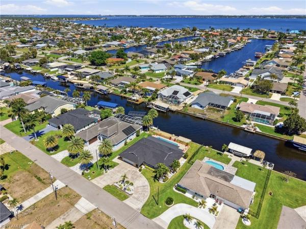 Cape Coral Residential, 3517 19th Ave, Cape Coral, Florida 33904, image 2