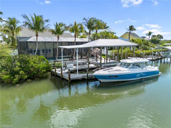 Siesta Isles, 18484 Deep Passage Ln, Fort Myers Beach, Florida 33931, image 1