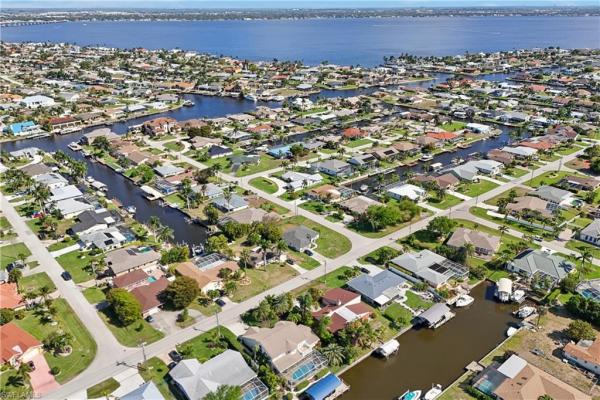 Cape Coral, 2520 20th Pl, Cape Coral, Florida 33904, image 3