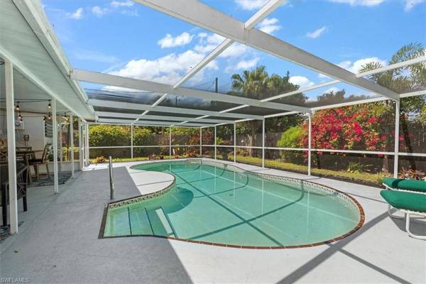 Bartens Pineview Estates, 162 Brooks Rd, North Fort Myers, Florida 33917, image 2