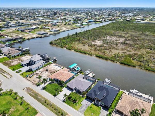 Cape Coral Residential, 4310 Gulfstream Pkwy, Cape Coral, Florida 33993, image 3