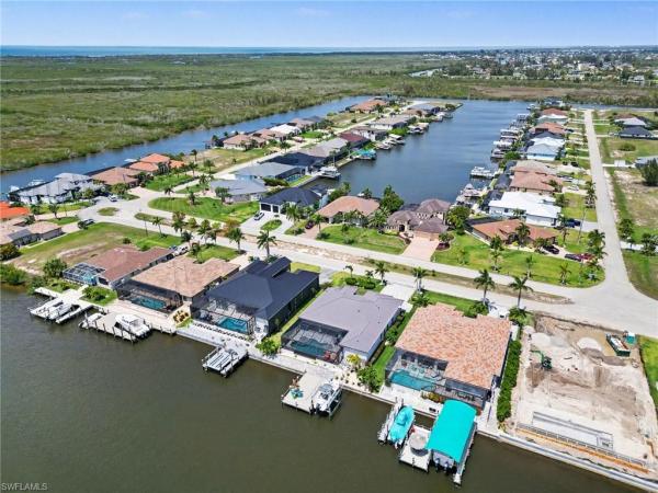 Cape Coral Residential, 4310 Gulfstream Pkwy, Cape Coral, Florida 33993, image 1