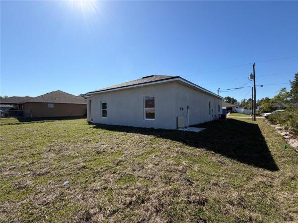 Greenbriar, 484 Westdale Ave, Lehigh Acres, Florida 33972, image 3