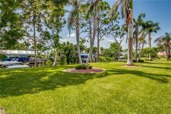 Yachtsmans Cove, 15350 Moonraker Ct #304, North Fort Myers, Florida 33917, image 3