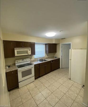 Franklin Park, 2985 Saint Charles St, Fort Myers, Florida 33916, image 1