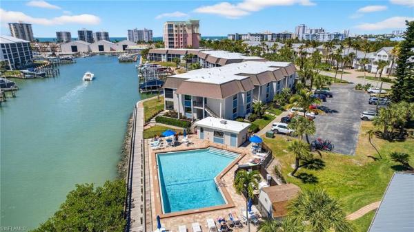 Estero Island Yacht & Racquet Club, 200 Lenell Rd #222, Fort Myers Beach, Florida 33931, image 3