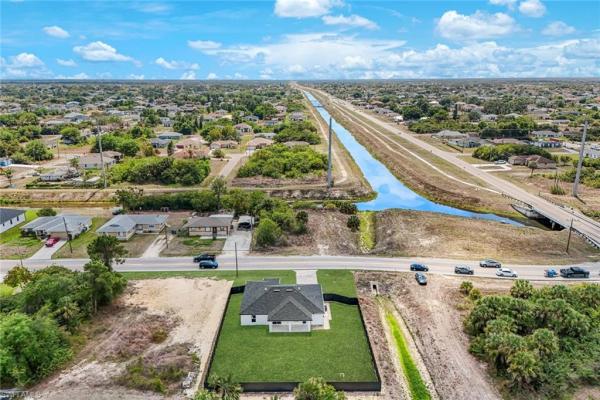 3020 W 1st St, Lehigh Acres, Florida 33971, image 1