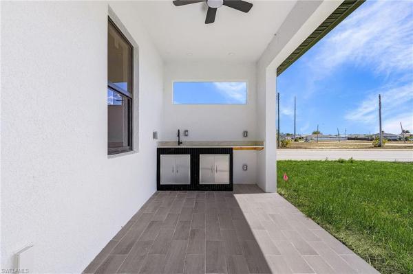 Cape Coral Residential, 800 8th Ter, Cape Coral, Florida 33993, image 2