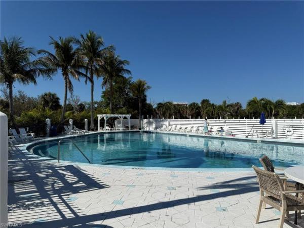 Safety Harbor Club, 484 Gulf Bend Dr, Upper Captiva, Florida 33924, image 3