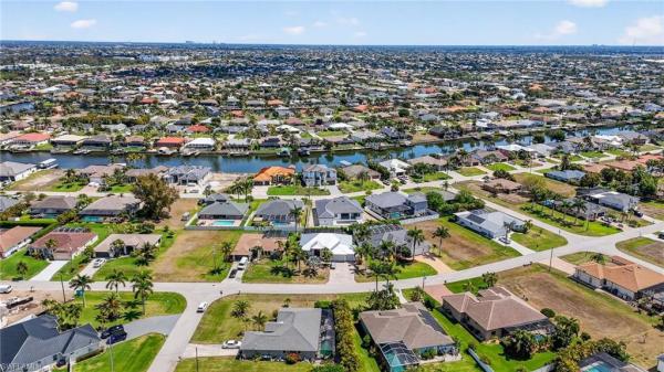 Cape Coral Residential, 2705 29th Pl, Cape Coral, Florida 33914, image 2