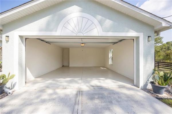 Alva, 2118 Moore Ave, Alva, Florida 33920, image 1