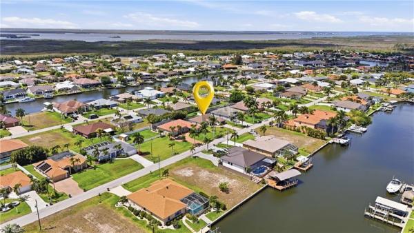 Cape Coral, 2714 28th Ave, Cape Coral, Florida 33914, image 2