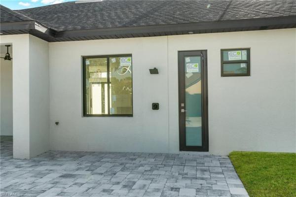 Cape Coral, 2 20th Ct, Cape Coral, Florida 33990, image 1